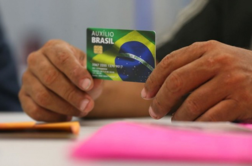 Caixa limita consignado para beneficiários do Auxílio Brasil